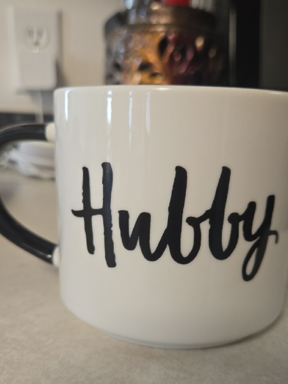 🧁Threshold "Hubby" Ceramic Mug in White and Black - Picture 3 of 3